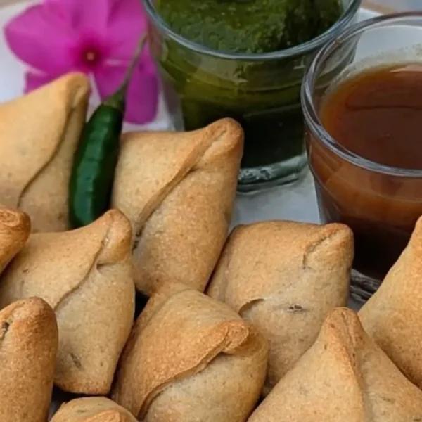 Chai Pe Charcha – Samosas, Waffles & More! (Recording Only)